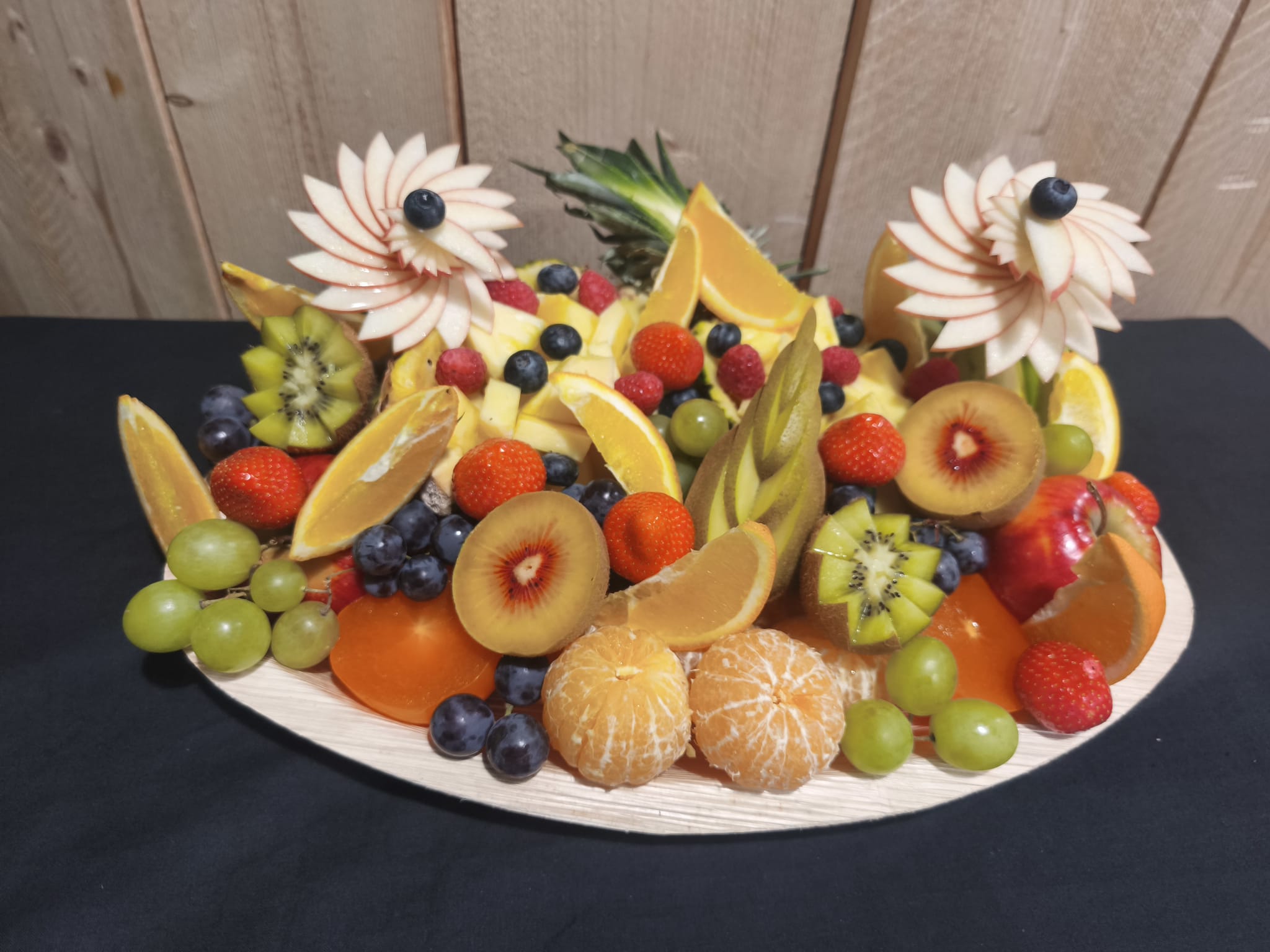 FRUITS FRAIS DÉCOUPÉS – 40 €